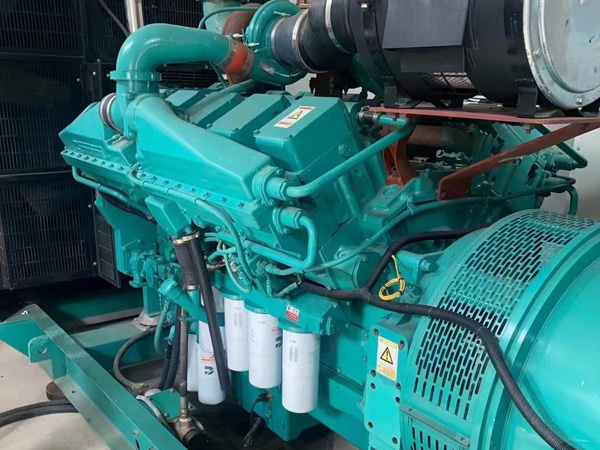 黄石港更换100kW柴油发电机组机油时，需要注意哪些事项？